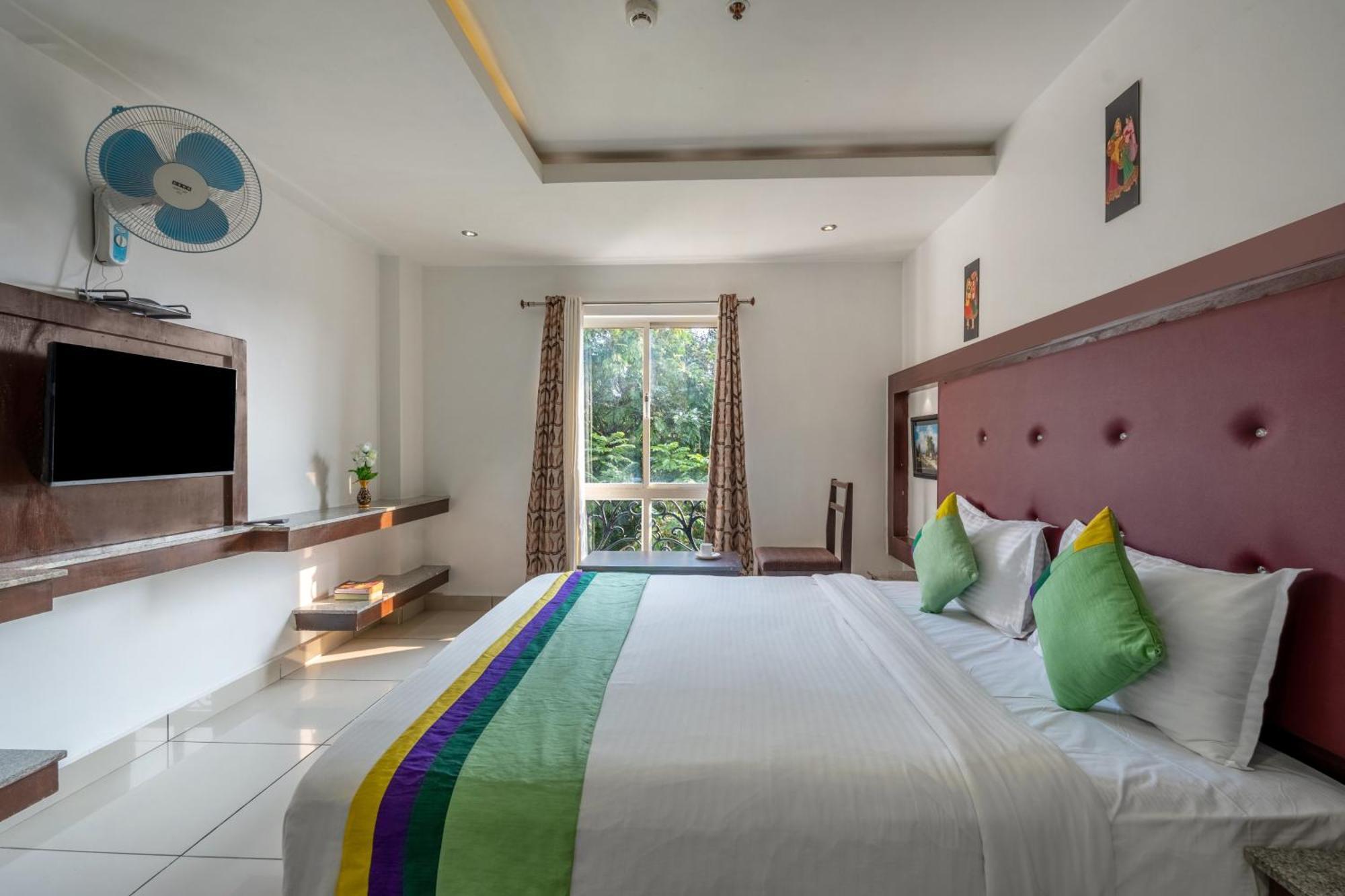 Treebo South Avenue, 700 Mts From Promenade Beach ปอนดิเชอรี ภายนอก รูปภาพ
